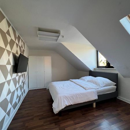 Moebliertes Wohnung Am Geroweiher Moenchengladbach Dış mekan fotoğraf