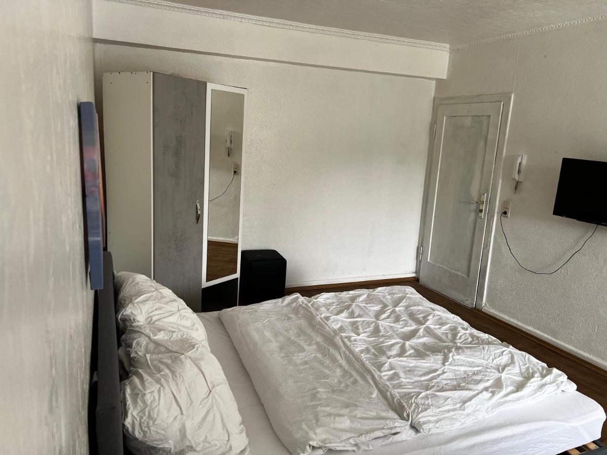 Moebliertes Wohnung Am Geroweiher Moenchengladbach Dış mekan fotoğraf