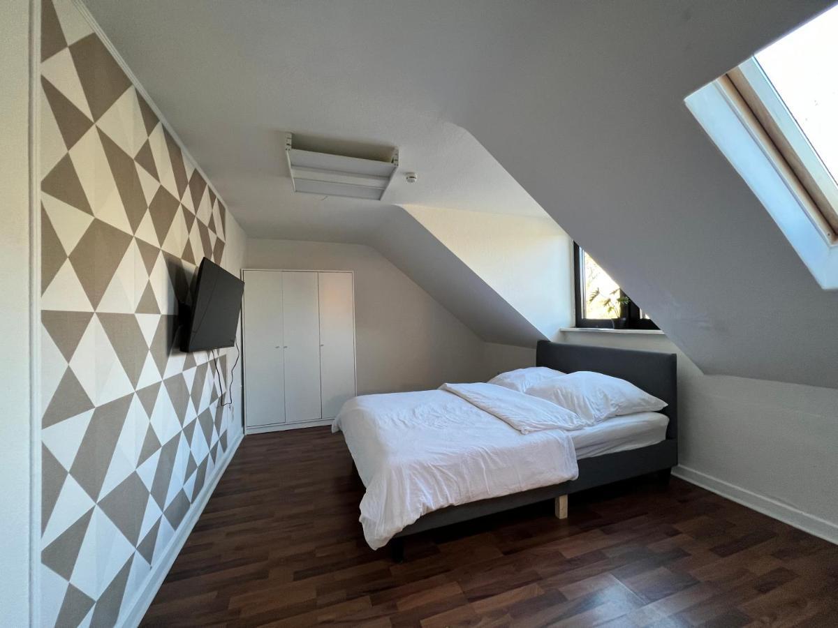 Moebliertes Wohnung Am Geroweiher Moenchengladbach Dış mekan fotoğraf